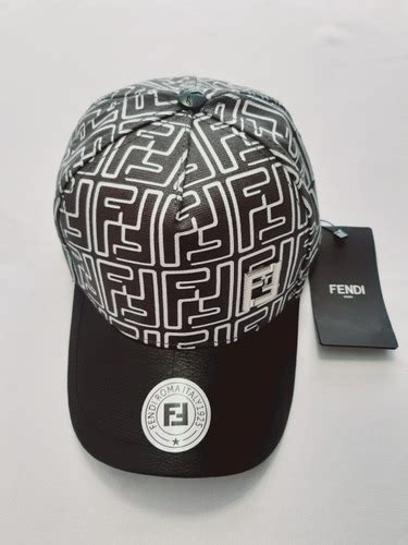 gorras fendi roma